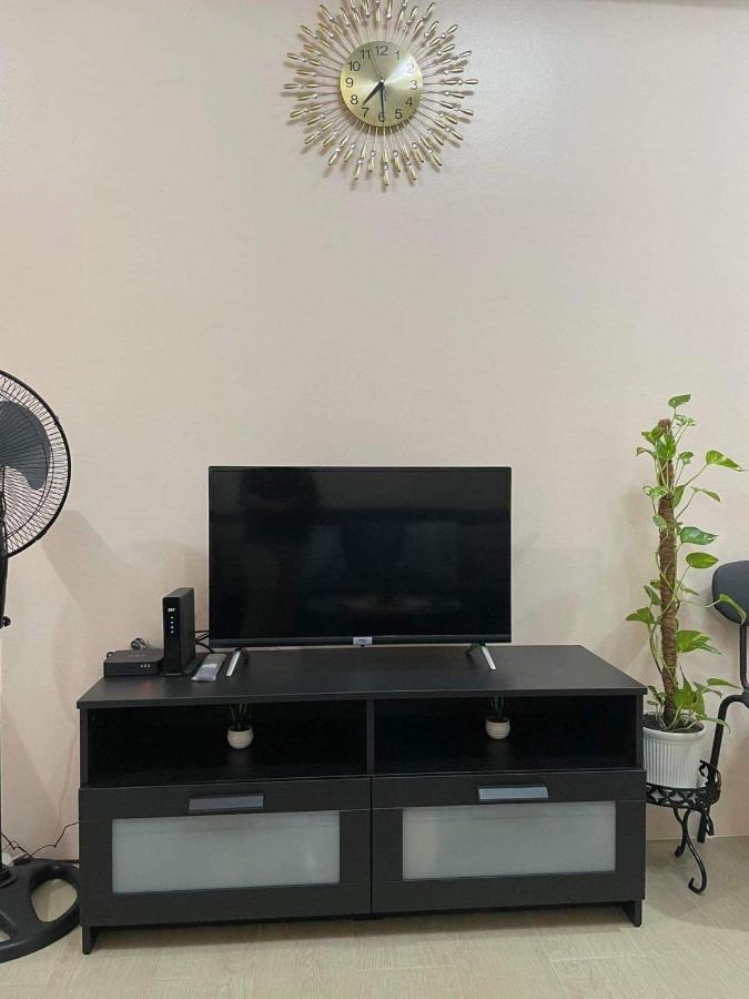 Studio Condo Building 81 Newport Boulevard マニラ市 エクステリア 写真