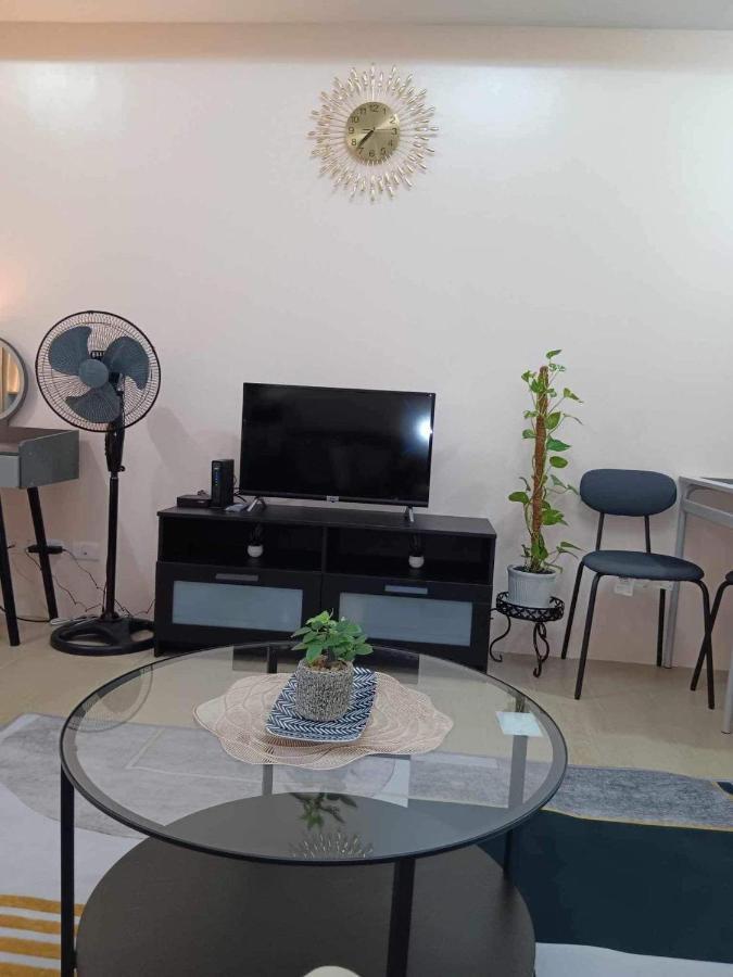 Studio Condo Building 81 Newport Boulevard マニラ市 エクステリア 写真