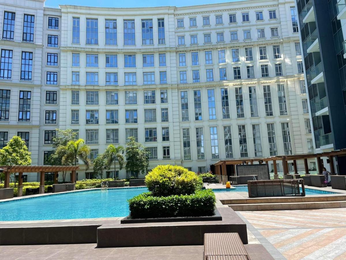 Studio Condo Building 81 Newport Boulevard マニラ市 エクステリア 写真